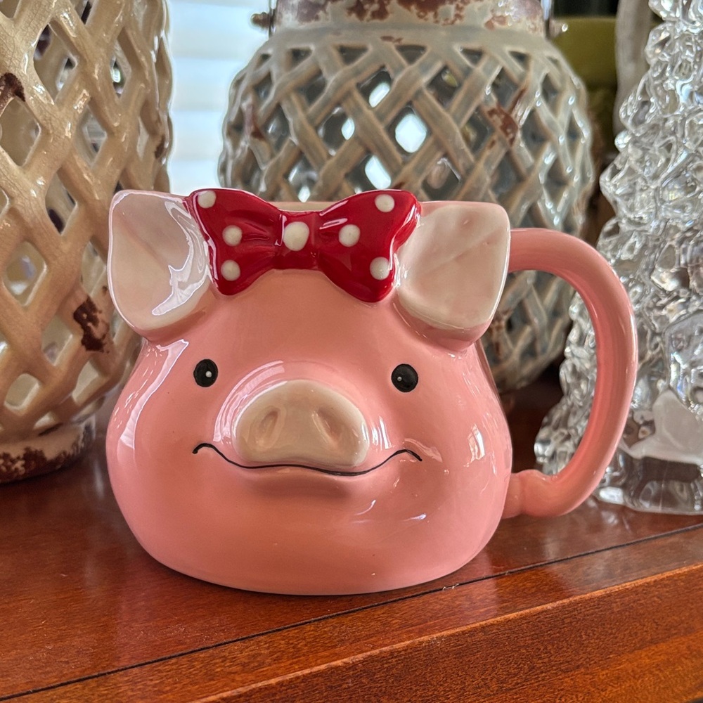 Pink Pig Mug with Red Bow, in excellent condition